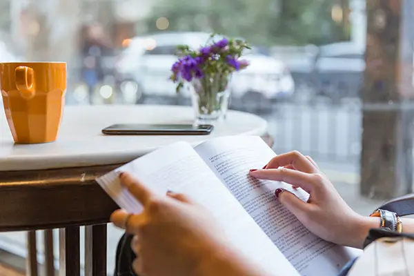 高中多久不上课算旷课