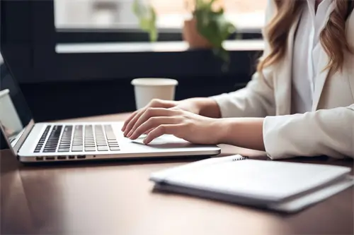 有着丰富含义的女